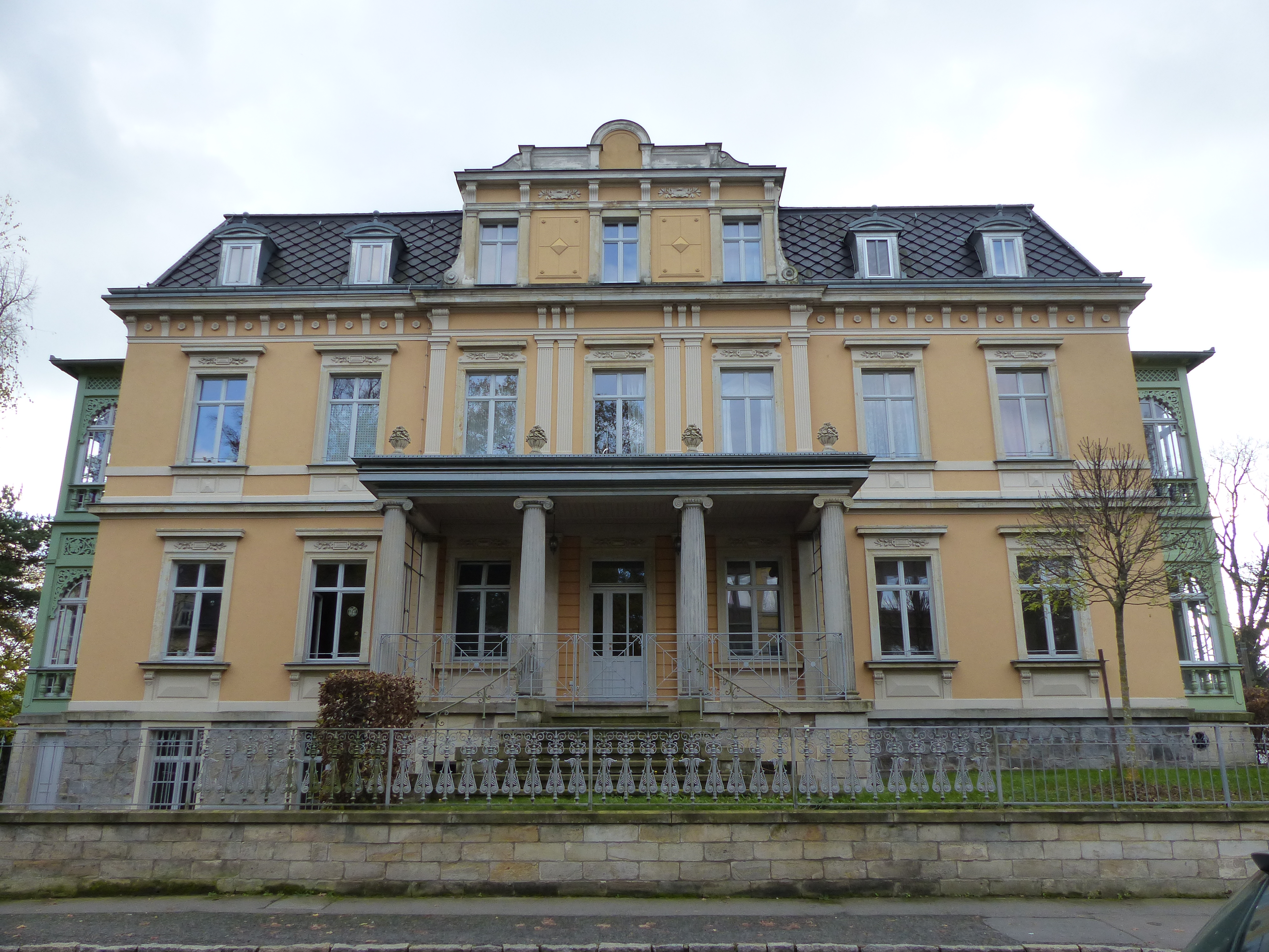 Neu! Exklusive 4 1/2 Zimmer-Wohnung in Dresden Klotzsche