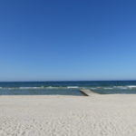 Der Strand mit kleinem Steg